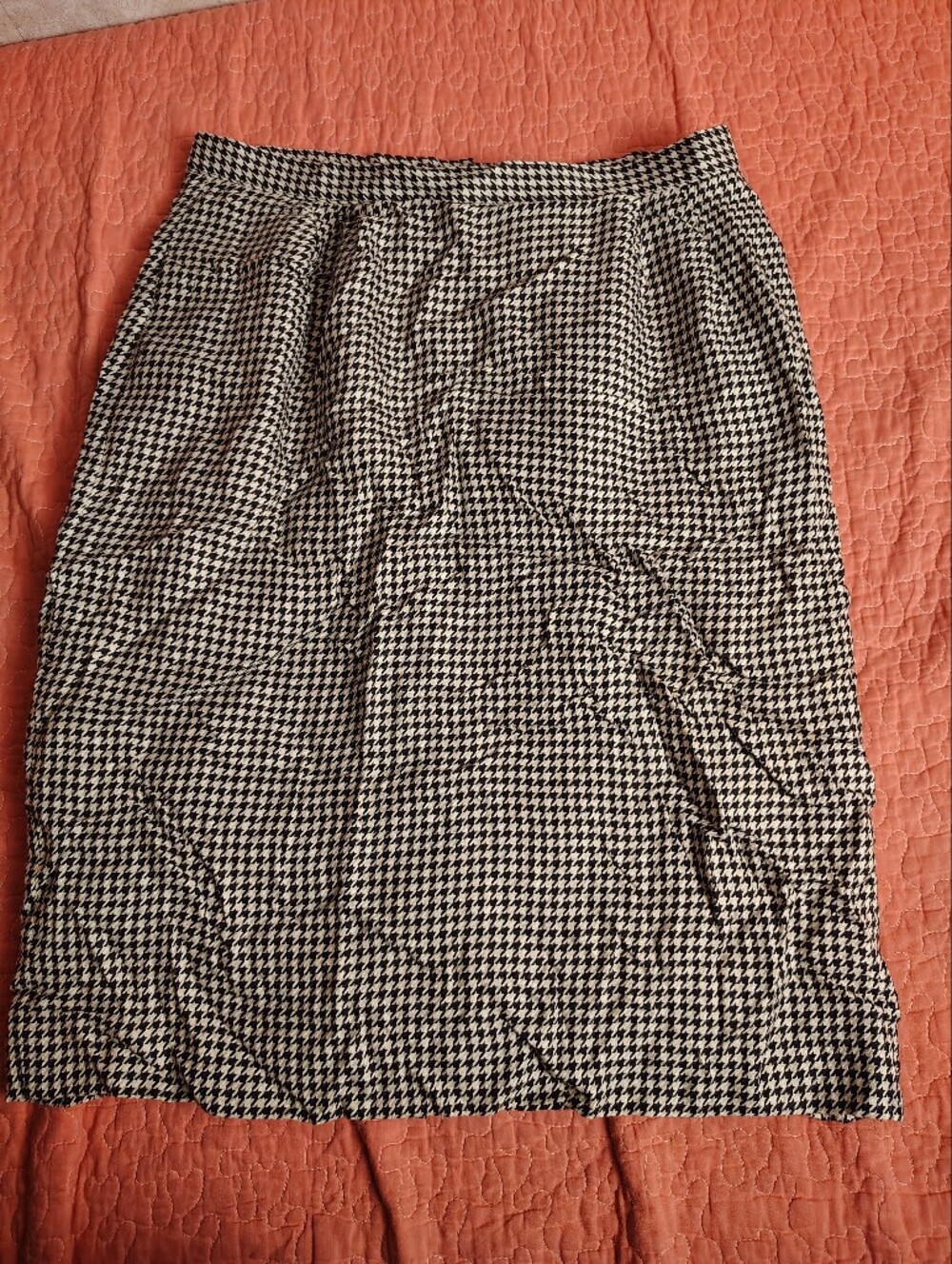 Black & White Houndstooth Women's Skirt